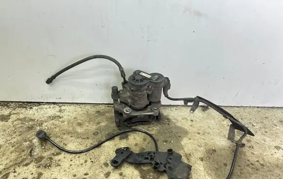 Mercedes-Benz C W205 Rear brake caliper A2054230300