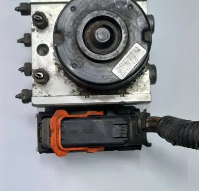 Suzuki Swift I ABS Pump 62J0 06210905683 06210203854