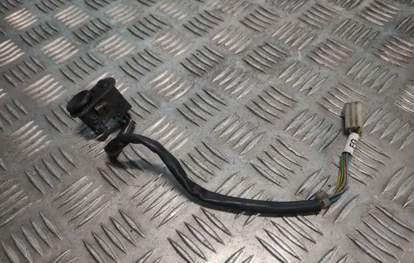 Opel Vectra B Wing mirror switch 90363311