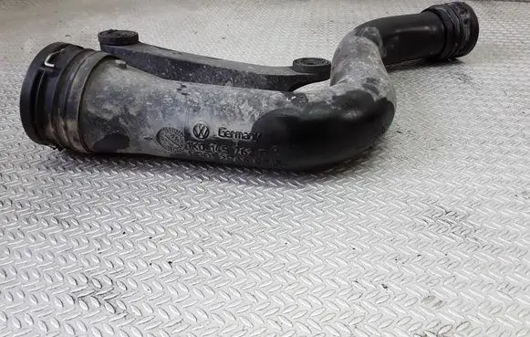 Volkswagen Golf Plus Intercooler hose/pipe 1K0145762P