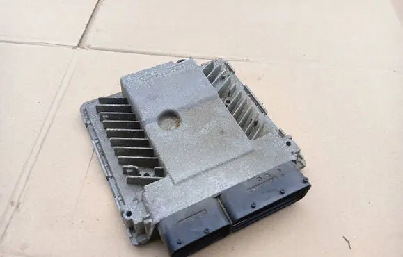 Volkswagen Touran I Engine control unit/module 03G906018AL 5WP45536AE