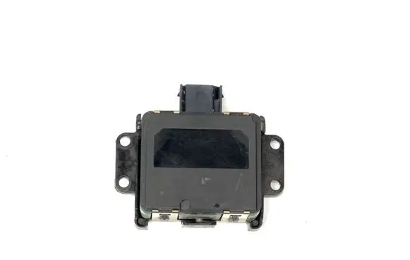 Land Rover Defender Distronic sensor radar M8B29G768AD