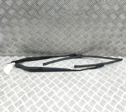 Peugeot 208 II Windshield/front glass wiper blade 9822931980 9822931780