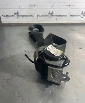 Peugeot 807 Front seatbelt B507744 F0121