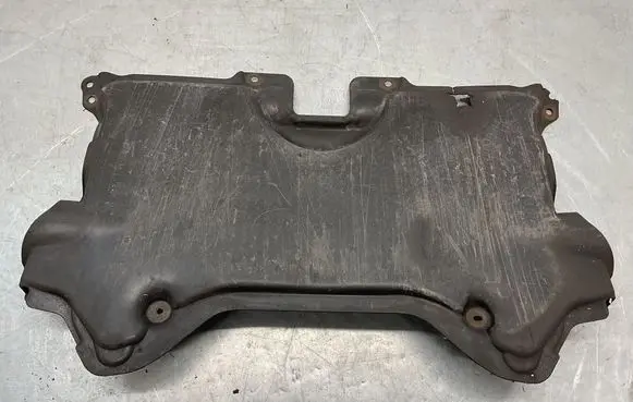 Mercedes-Benz C W204 Engine splash shield/under tray A2045203223