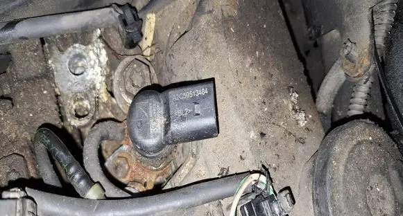 Renault Scenic III - Grand scenic III Fuel injector A2C59513484