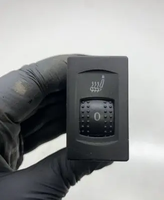 Volkswagen PASSAT B5.5 Seat heating switch 3B0963563C