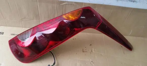 Nissan Note (E11) Rear/tail lights