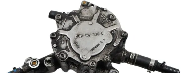 Volkswagen PASSAT B5 Vacuum pump 038145209C