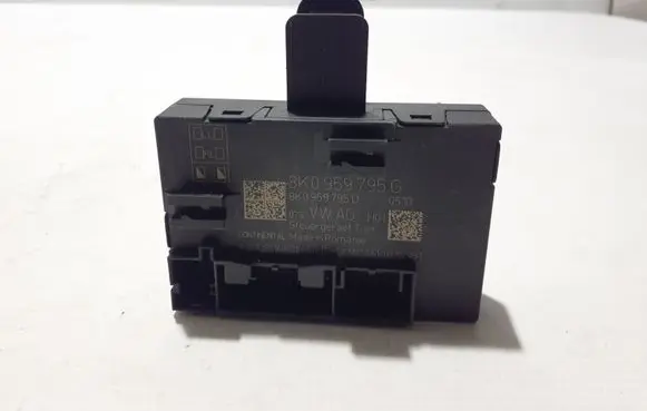 Audi Q5 SQ5 Door control unit/module 8K0959795
