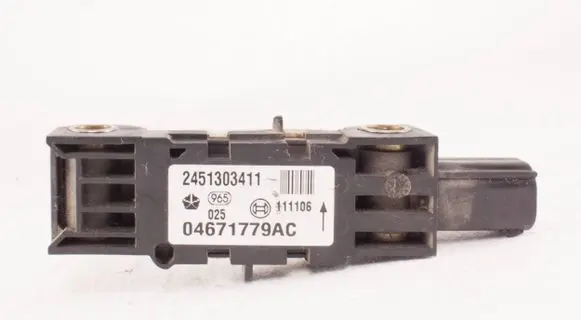 Chrysler 300 - 300C Airbag deployment crash/impact sensor 04671779AC 2451303411 111106