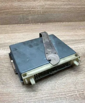 Volvo 850 Engine control unit/module ECU 0281001447 P09179404