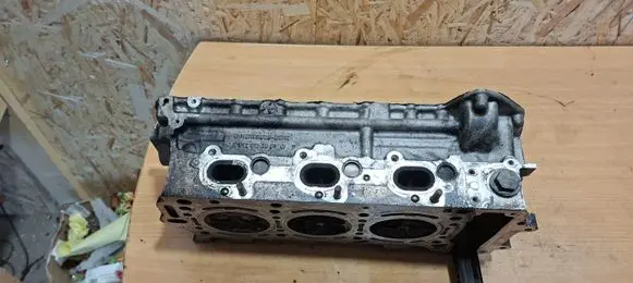 Mercedes-Benz ML W164 Engine head R6420163601