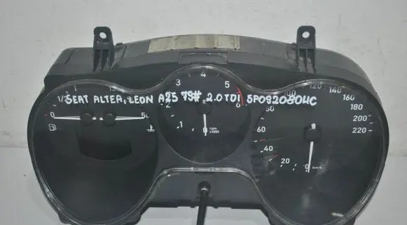Seat Altea Speedometer (instrument cluster) 5P0920804C V0007000 SEZ7ZEE3207093