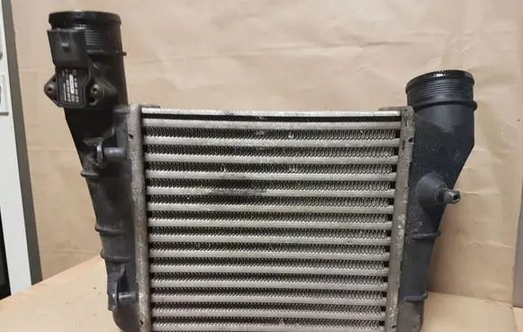 Audi A4 S4 B7 8E 8H Intercooler radiator 8E0145805AA