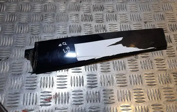 Audi Q3 8U Rear door glass trim molding 8U0839902
