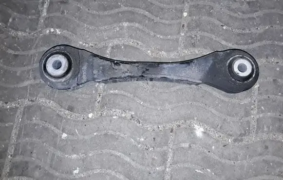 BMW 1 F20 F21 Rear upper control arm/wishbone 6792517 679251701
