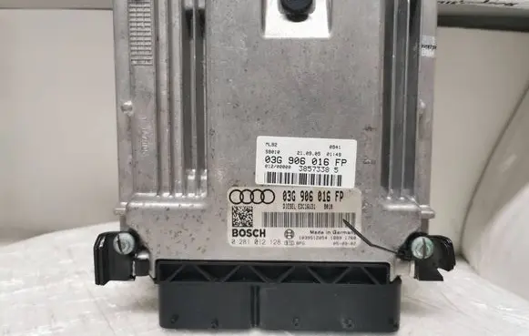 Audi A4 S4 B6 8E 8H Engine control unit/module 03G906016FP 0281012128 1039S12054