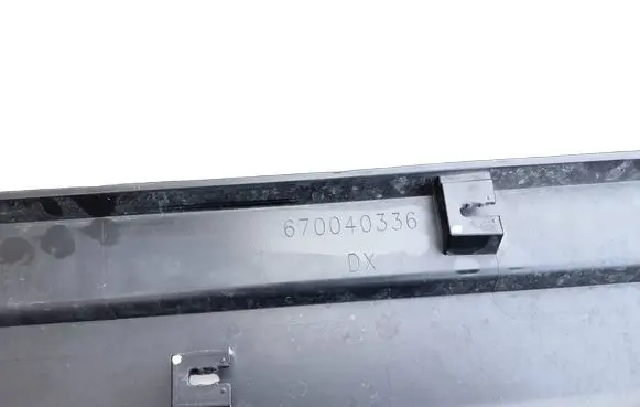 Maserati Levante Sill 670040336