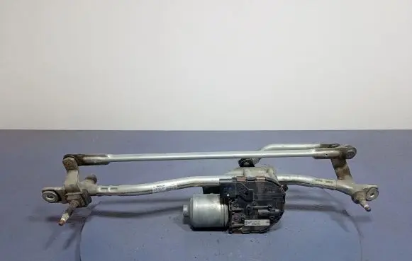 Audi A6 S6 C7 4G Front wiper linkage and motor 4G1955023C