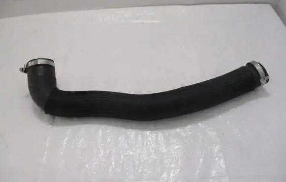 Peugeot 3008 II Intercooler hose/pipe 9815433680