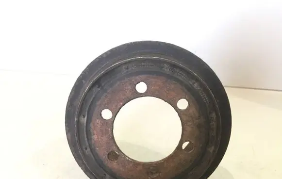 BMW 5 E39 Crankshaft pulley