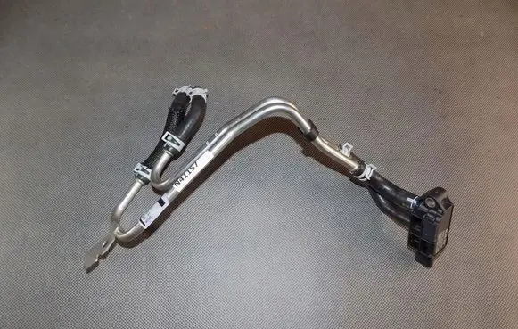 Volkswagen Tiguan Fuel line/pipe/hose 04L131552DP