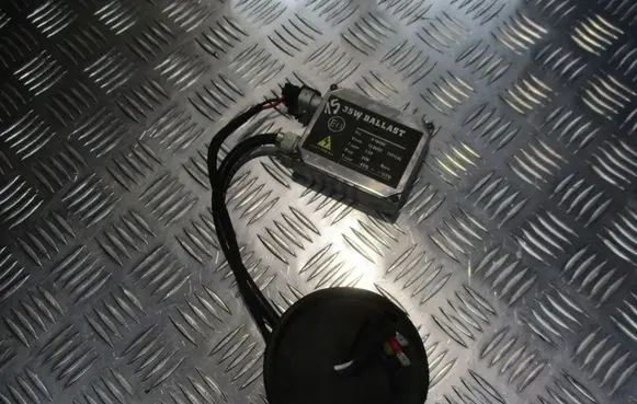 Seat Leon (1P) Voltage converter inverter 