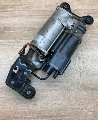 BMW X5 F15 Air suspension compressor/pump 6875177 6071611