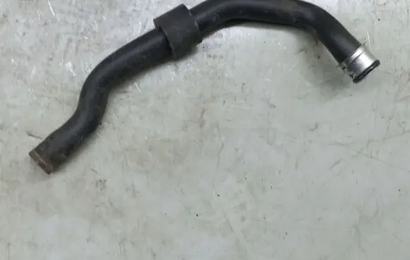 Porsche Panamera (970) Engine coolant pipe/hose 97057258400