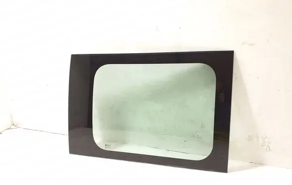 Renault Trafic II (X83) Rear side window 8200672736