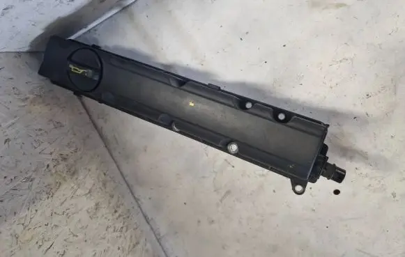 Citroen C5 Rocker cam cover F09702159100