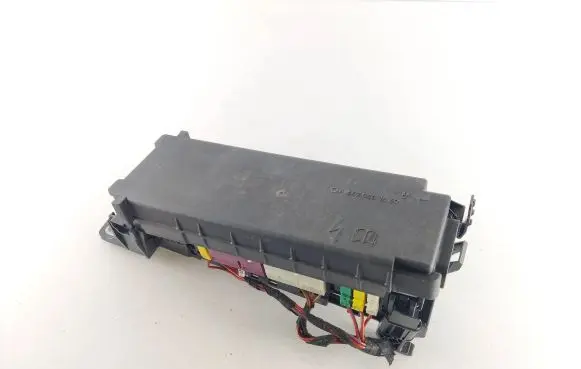 Mercedes-Benz Vito Viano W447 Fuse module A4479060117 15547261