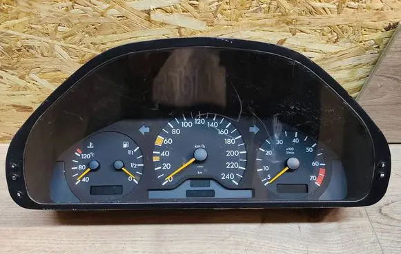 Mercedes-Benz C W203 Speedometer (instrument cluster) 2025406047 110008736