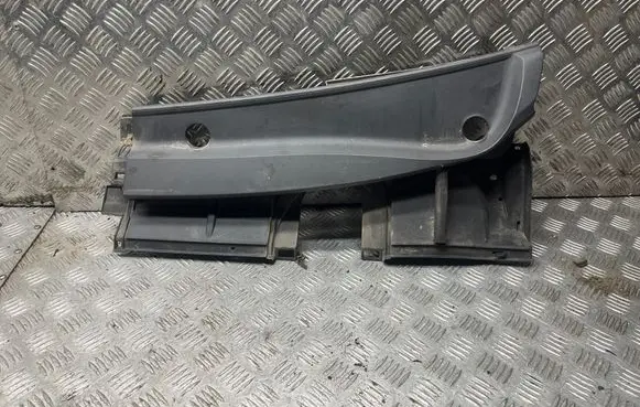 Toyota Avensis T270 Wiper trim 5570905090 4640