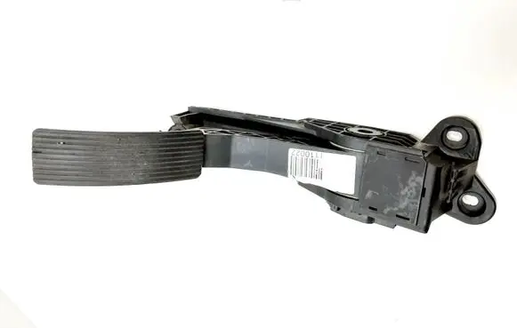 Mercedes-Benz ML W164 Accelerator throttle pedal 1643000004