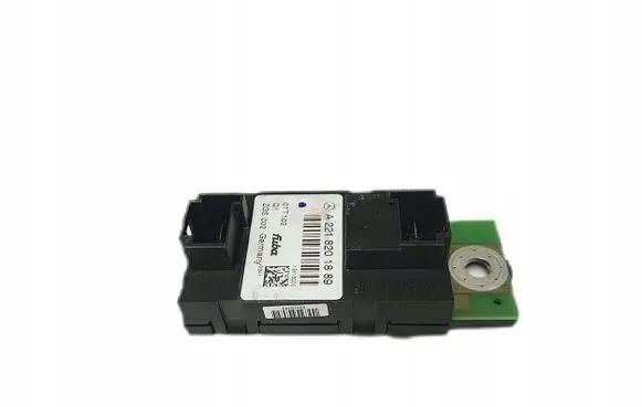 Mercedes-Benz S W221 Aerial antenna amplifier A2218201889