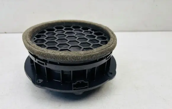 Skoda Superb B8 (3V) Front door speaker 3V0035411D