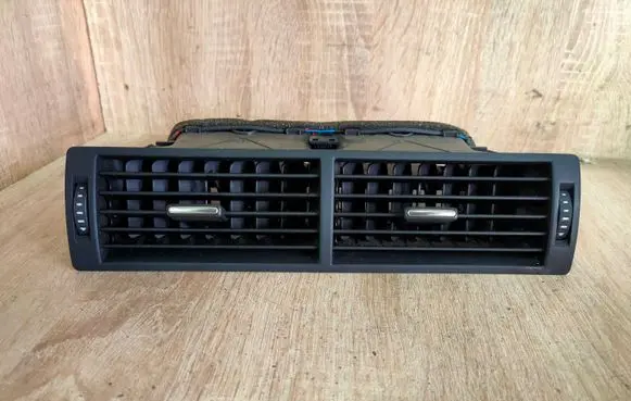 Audi A4 S4 B7 8E 8H Dash center air vent grill 8E0820951H