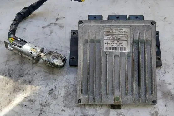 Renault Clio II Engine ECU kit and lock set STARTUPKIT 7701471220
