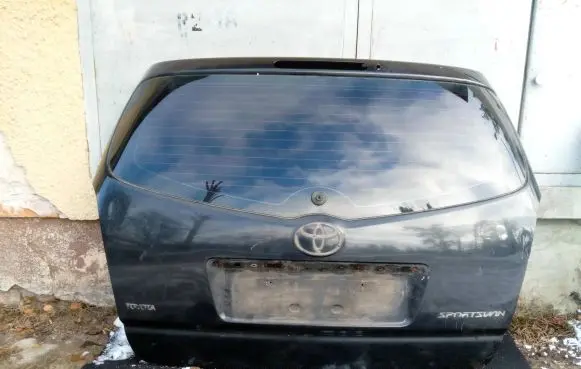 Toyota Corolla Verso E121 Tailgate/trunk/boot lid
