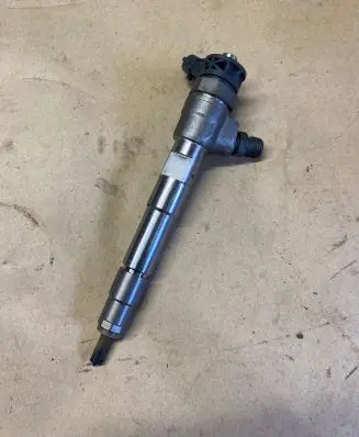 Dacia Duster II Fuel injector H8201636333 0445B76882 0445110800