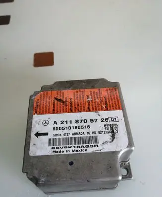 Mercedes-Benz E W211 Airbag control unit/module A2118705726 500510180516