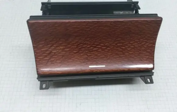 Mercedes-Benz E W210 Car ashtray