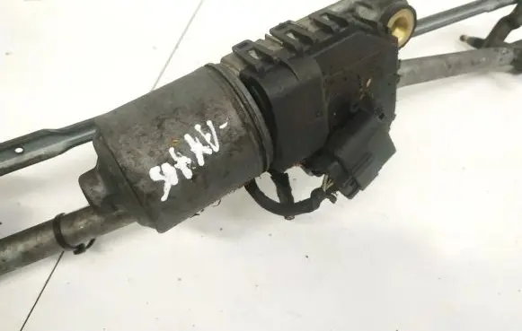 Ford Mondeo Mk III Wiper motor 0390241702 1S7117508AD