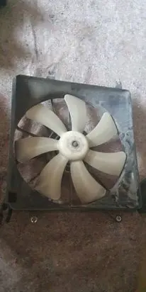 Suzuki SX4 Radiator cooling fan shroud