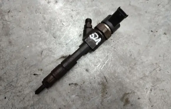 Renault Laguna II Fuel injector 7700111014 0445110021