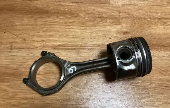 Audi A6 S6 C6 4F Piston with connecting rod 059AB
