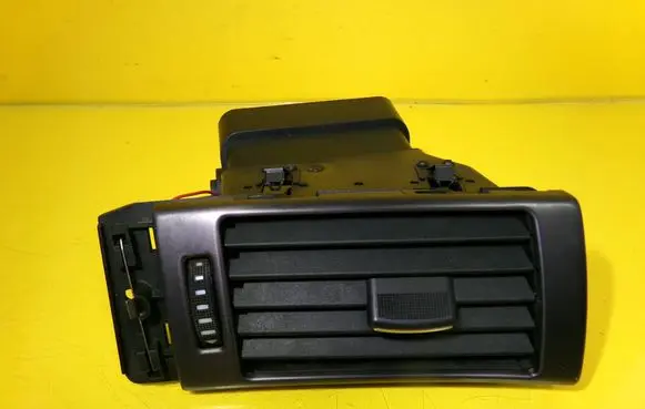 Audi A6 S6 C5 4B Dashboard side air vent grill/cover trim 4B1820902