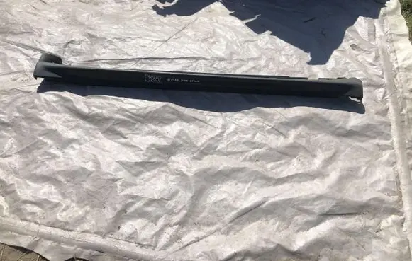 Nissan Juke I F15 Front sill (body part) 768511KA6A